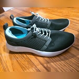 Tropicfeel Monsoon Gray & White Lightweight Sneakers Travel Shoes Size 39